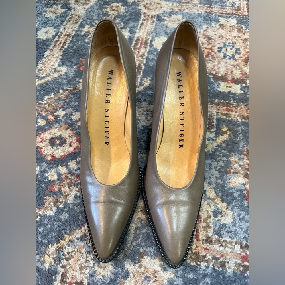Walter Steiger Taupe Leather Pointed Toe Pumps Size 9 Classic High Heel